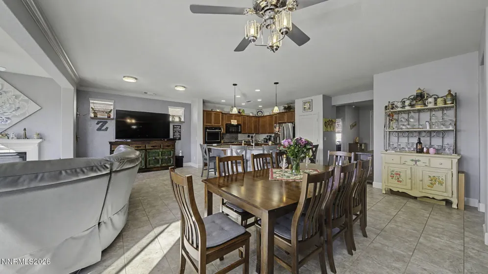 9111 Kenton, Reno, Nevada 89523, 3 Bedrooms Bedrooms, ,2 BathroomsBathrooms,Residential,Residential,Kenton,260001275