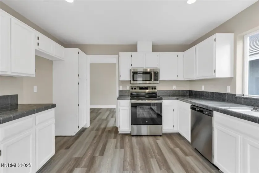 302 Royal Troon, Dayton, Nevada 89403, 3 Bedrooms Bedrooms, ,2 BathroomsBathrooms,Residential,Residential,Royal Troon,250056698