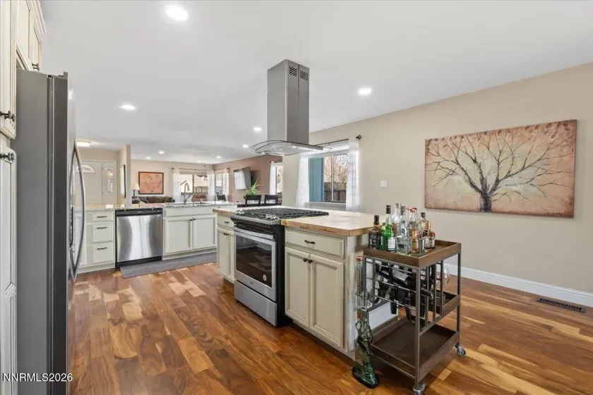 2224 Escalera, Reno, Nevada 89523, 3 Bedrooms Bedrooms, ,2 BathroomsBathrooms,Residential,Residential,Escalera,260001276