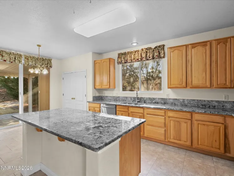 5860 Hidden Valley, Reno, Nevada 89502, 4 Bedrooms Bedrooms, ,2 BathroomsBathrooms,Residential,Residential,Hidden Valley,260001278