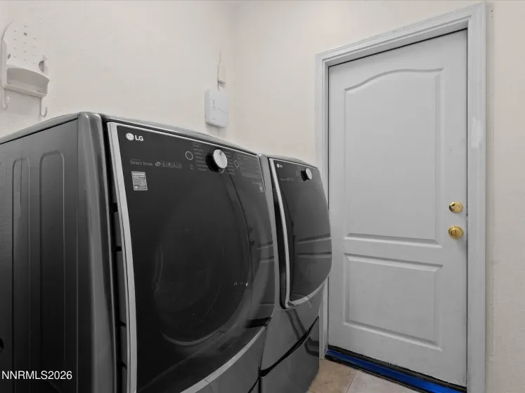 5860 Hidden Valley, Reno, Nevada 89502, 4 Bedrooms Bedrooms, ,2 BathroomsBathrooms,Residential,Residential,Hidden Valley,260001278