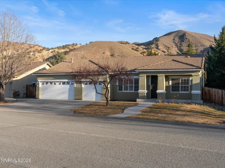5860 Hidden Valley, Reno, Nevada 89502, 4 Bedrooms Bedrooms, ,2 BathroomsBathrooms,Residential,Residential,Hidden Valley,260001278
