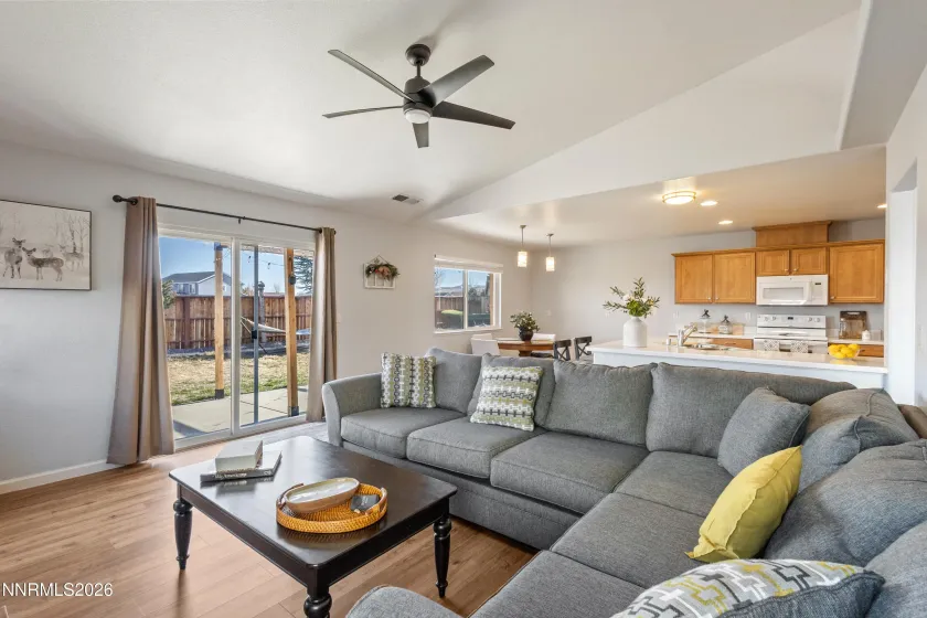 9834 Suncrest, Reno, Nevada 89506, 4 Bedrooms Bedrooms, ,2 BathroomsBathrooms,Residential,Residential,Suncrest,260001279