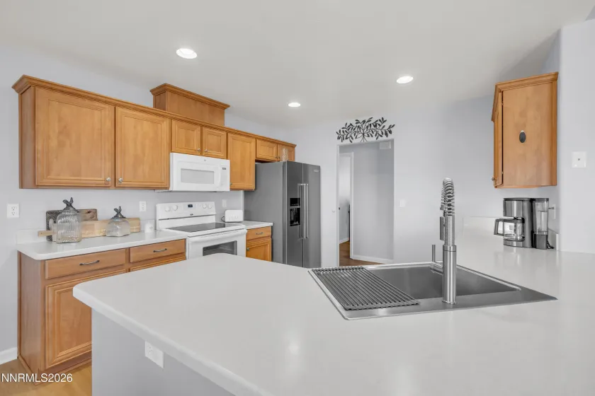 9834 Suncrest, Reno, Nevada 89506, 4 Bedrooms Bedrooms, ,2 BathroomsBathrooms,Residential,Residential,Suncrest,260001279