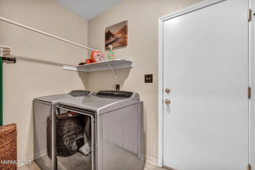 2971 Fox Trail, Reno, Nevada 89523, 3 Bedrooms Bedrooms, ,3 BathroomsBathrooms,Residential,Residential,Fox Trail,250052621