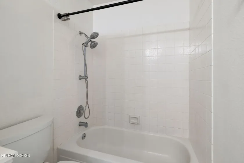 2875 Idlewild, Reno, Nevada 89509, 2 Bedrooms Bedrooms, ,2 BathroomsBathrooms,Residential,Residential,Idlewild,260001286