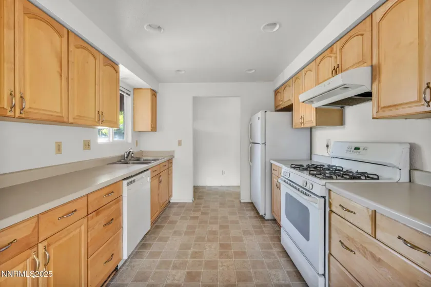 1329 Stanford, Carson City, Nevada 89701, 3 Bedrooms Bedrooms, ,2 BathroomsBathrooms,Residential,Residential,Stanford,250055402