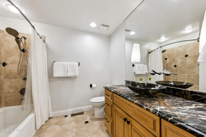 3620 Hidden Valley, Reno, Nevada 89502, 5 Bedrooms Bedrooms, ,3 BathroomsBathrooms,Residential,Residential,Hidden Valley,260001288