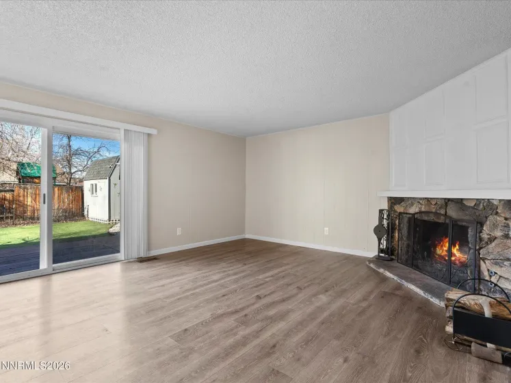 1074 Glen Martin, Sparks, Nevada 89434, 4 Bedrooms Bedrooms, ,3 BathroomsBathrooms,Residential,Residential,Glen Martin,260001292