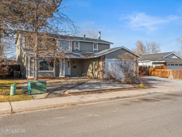 1074 Glen Martin, Sparks, Nevada 89434, 4 Bedrooms Bedrooms, ,3 BathroomsBathrooms,Residential,Residential,Glen Martin,260001292