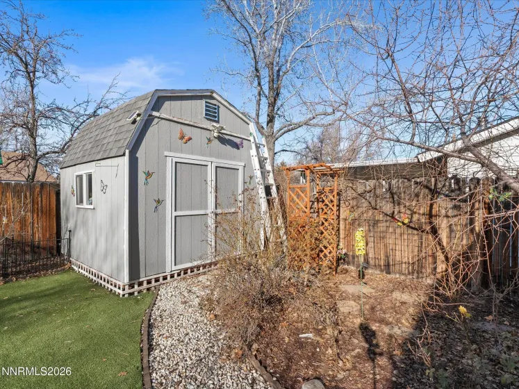 1074 Glen Martin, Sparks, Nevada 89434, 4 Bedrooms Bedrooms, ,3 BathroomsBathrooms,Residential,Residential,Glen Martin,260001292