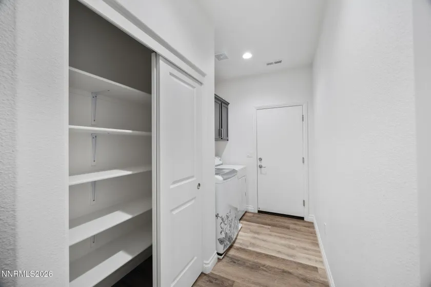 19013 Alpine Walk, Reno, Nevada 89508, 3 Bedrooms Bedrooms, ,2 BathroomsBathrooms,Residential,Residential,Alpine Walk,260001294