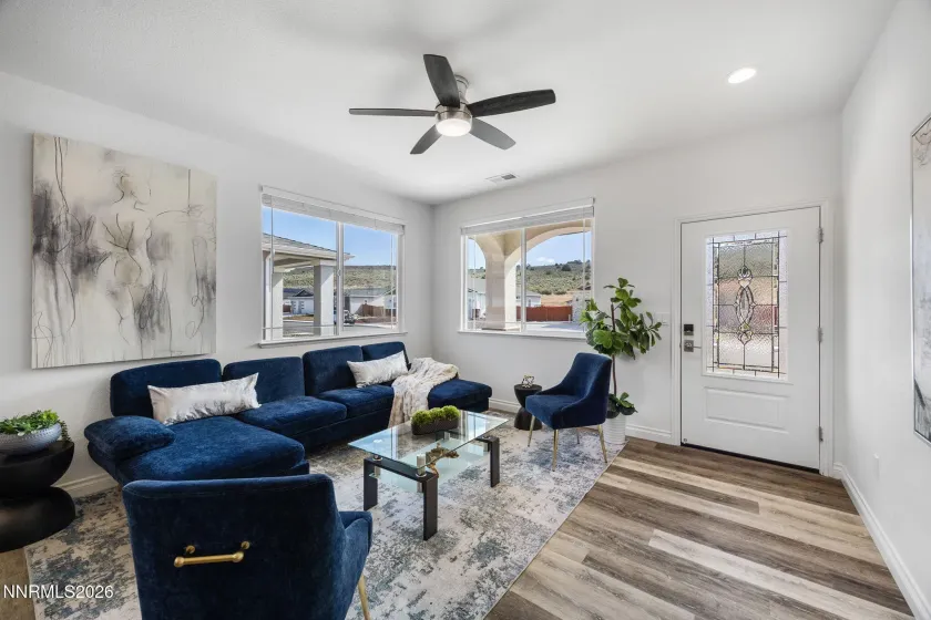 19013 Alpine Walk, Reno, Nevada 89508, 3 Bedrooms Bedrooms, ,2 BathroomsBathrooms,Residential,Residential,Alpine Walk,260001294