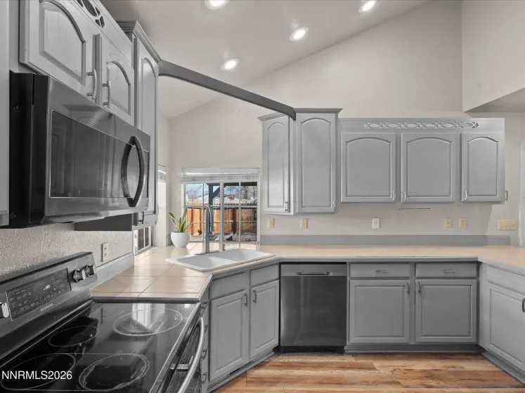 1009 Deena, Fallon, Nevada 89406, 4 Bedrooms Bedrooms, ,3 BathroomsBathrooms,Residential,Residential,Deena,260001304