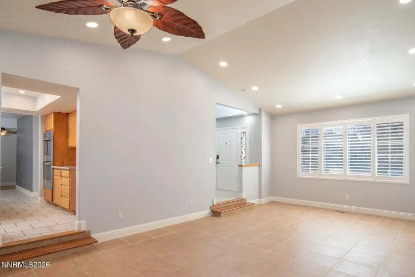 1616 Canyon Terrace, Sparks, Nevada 89436, 4 Bedrooms Bedrooms, ,3 BathroomsBathrooms,Residential,Residential,Canyon Terrace,260001305