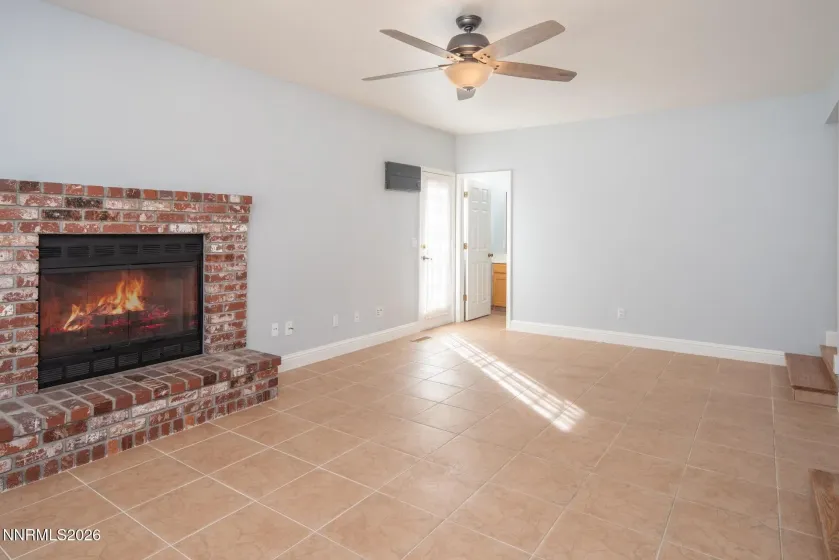 1616 Canyon Terrace, Sparks, Nevada 89436, 4 Bedrooms Bedrooms, ,3 BathroomsBathrooms,Residential,Residential,Canyon Terrace,260001305