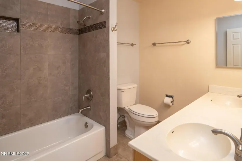 1616 Canyon Terrace, Sparks, Nevada 89436, 4 Bedrooms Bedrooms, ,3 BathroomsBathrooms,Residential,Residential,Canyon Terrace,260001305