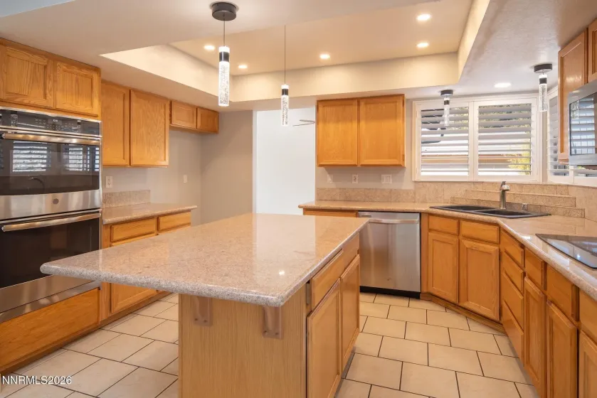 1616 Canyon Terrace, Sparks, Nevada 89436, 4 Bedrooms Bedrooms, ,3 BathroomsBathrooms,Residential,Residential,Canyon Terrace,260001305