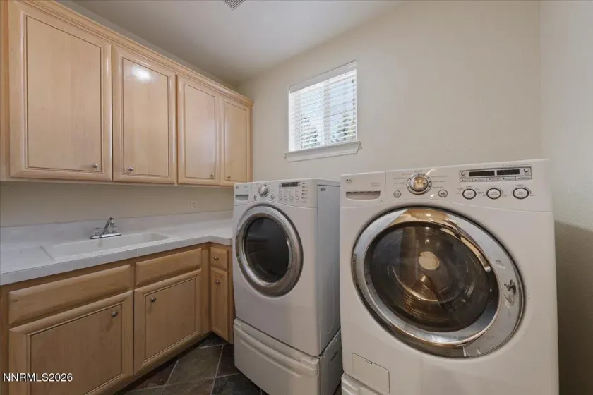 5436 Vista Terrace, Sparks, Nevada 89436, 4 Bedrooms Bedrooms, ,3 BathroomsBathrooms,Residential,Residential,Vista Terrace,260001307