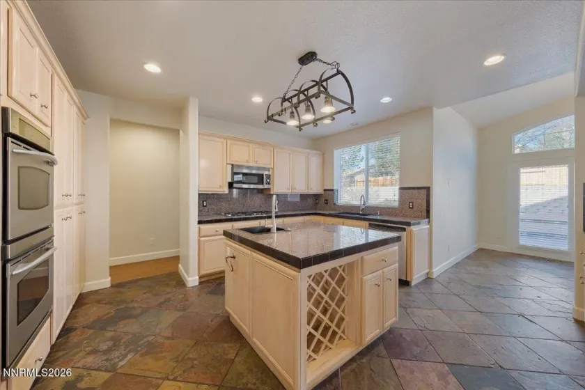 5436 Vista Terrace, Sparks, Nevada 89436, 4 Bedrooms Bedrooms, ,3 BathroomsBathrooms,Residential,Residential,Vista Terrace,260001307