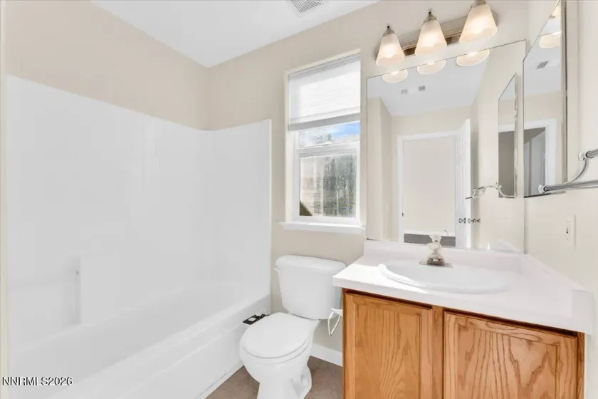 888 Vista Park, Carson City, Nevada 89705, 3 Bedrooms Bedrooms, ,2 BathroomsBathrooms,Residential,Residential,Vista Park,260001310