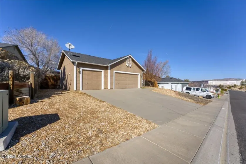 888 Vista Park, Carson City, Nevada 89705, 3 Bedrooms Bedrooms, ,2 BathroomsBathrooms,Residential,Residential,Vista Park,260001310