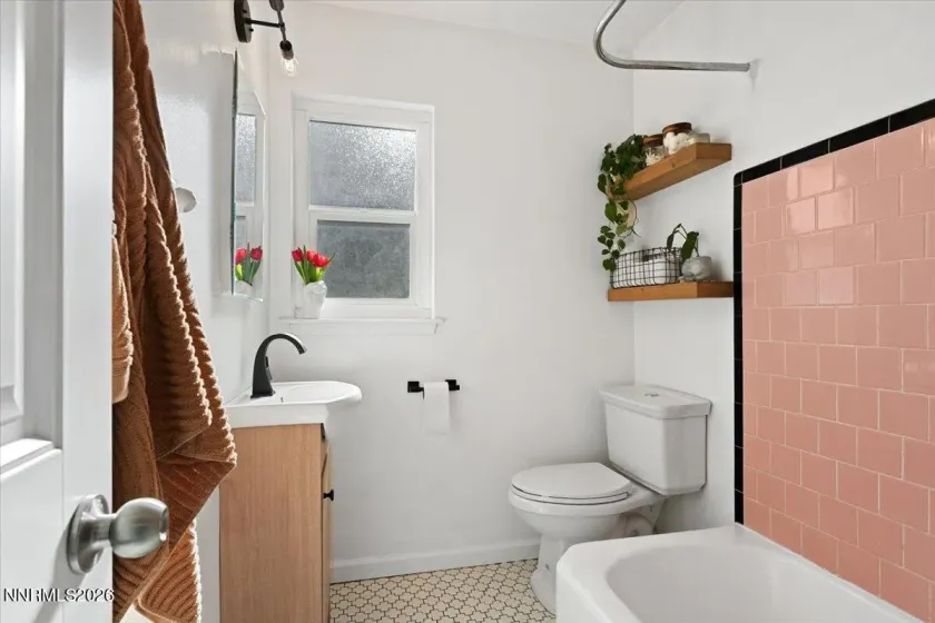 736 Yori, Reno, Nevada 89502, 3 Bedrooms Bedrooms, ,1 BathroomBathrooms,Residential,Residential,Yori,260001311