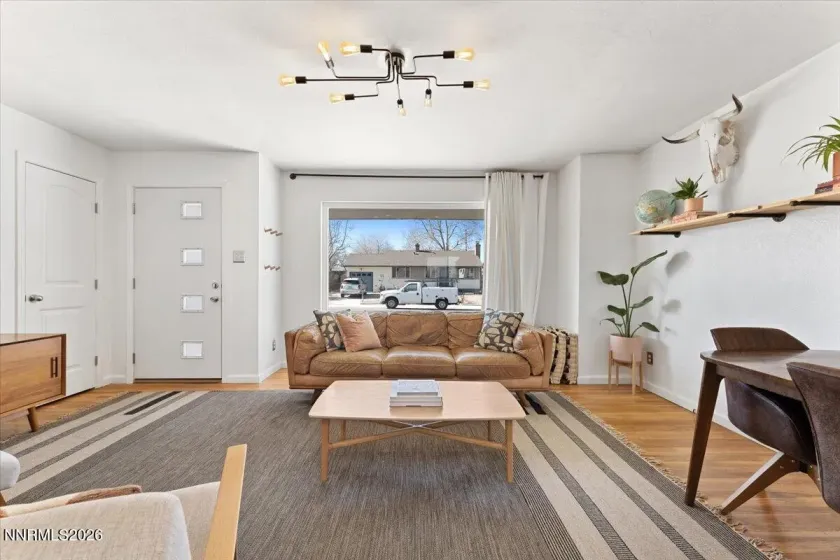 736 Yori, Reno, Nevada 89502, 3 Bedrooms Bedrooms, ,1 BathroomBathrooms,Residential,Residential,Yori,260001311