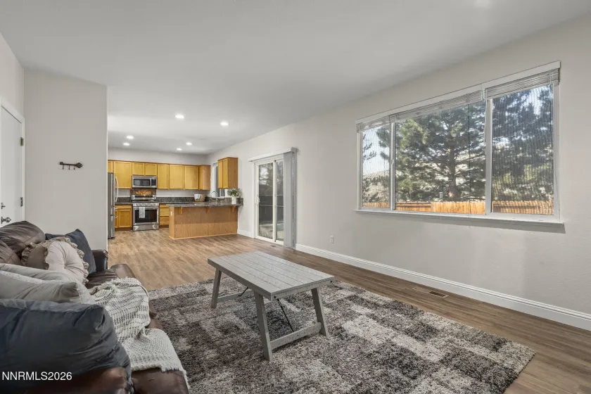 4123 Burlington, Sparks, Nevada 89436, 4 Bedrooms Bedrooms, ,3 BathroomsBathrooms,Residential,Residential,Burlington,260001315