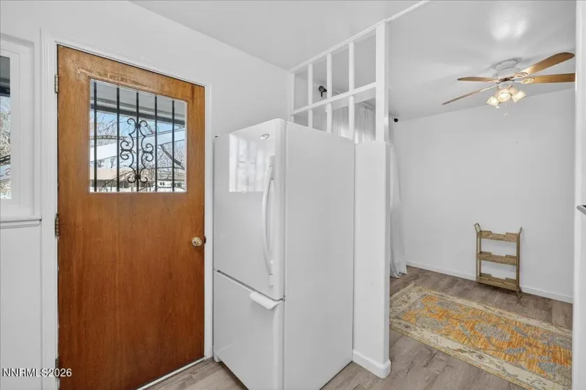 1945 4th, Sparks, Nevada 89431, 2 Bedrooms Bedrooms, ,1 BathroomBathrooms,Residential,Residential,4th,260001313