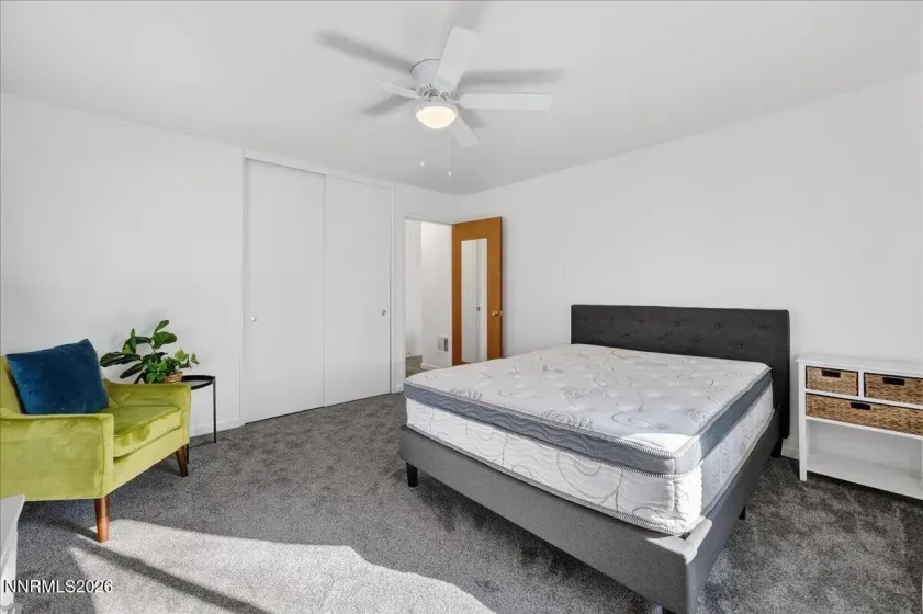 1945 4th, Sparks, Nevada 89431, 2 Bedrooms Bedrooms, ,1 BathroomBathrooms,Residential,Residential,4th,260001313