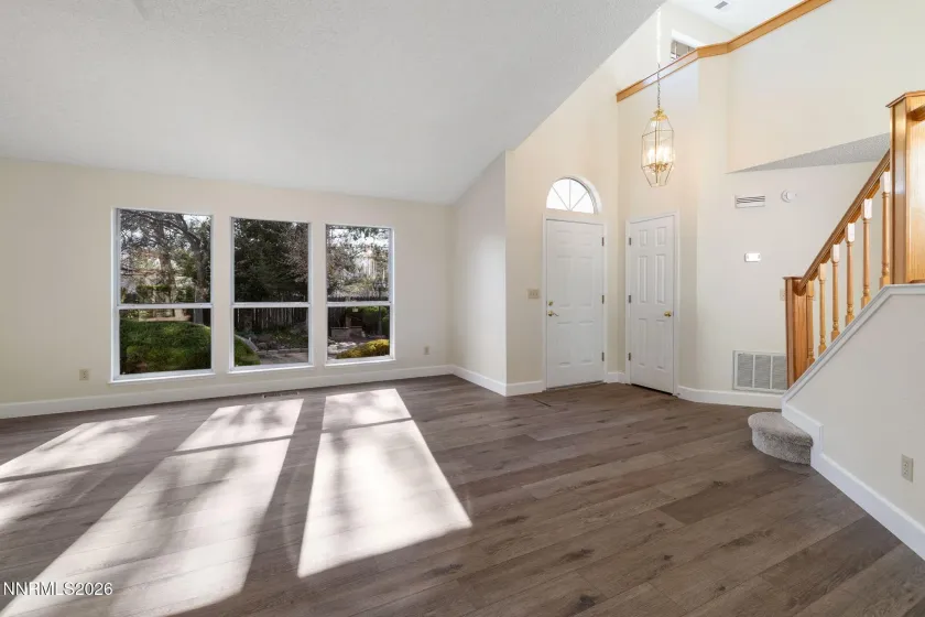 535 Cliff View, Reno, Nevada 89523, 3 Bedrooms Bedrooms, ,3 BathroomsBathrooms,Residential,Residential,Cliff View,260001316