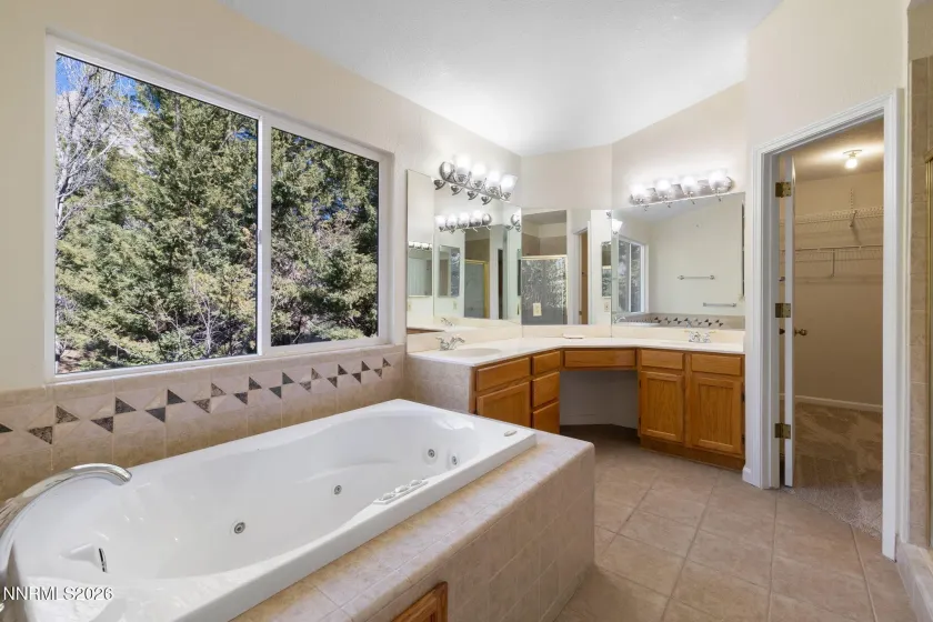 535 Cliff View, Reno, Nevada 89523, 3 Bedrooms Bedrooms, ,3 BathroomsBathrooms,Residential,Residential,Cliff View,260001316