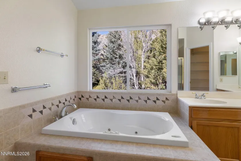 535 Cliff View, Reno, Nevada 89523, 3 Bedrooms Bedrooms, ,3 BathroomsBathrooms,Residential,Residential,Cliff View,260001316