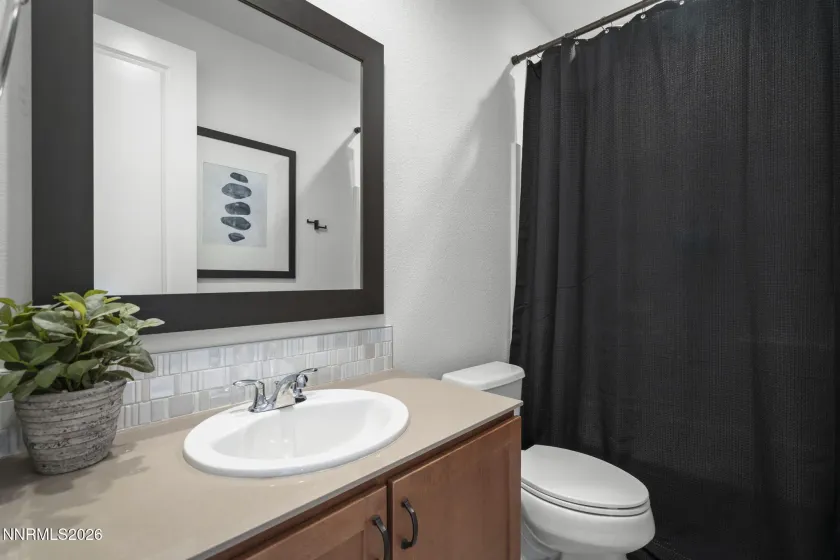 2428 Nehalem, Sparks, Nevada 89436, 4 Bedrooms Bedrooms, ,3 BathroomsBathrooms,Residential,Residential,Nehalem,260001325