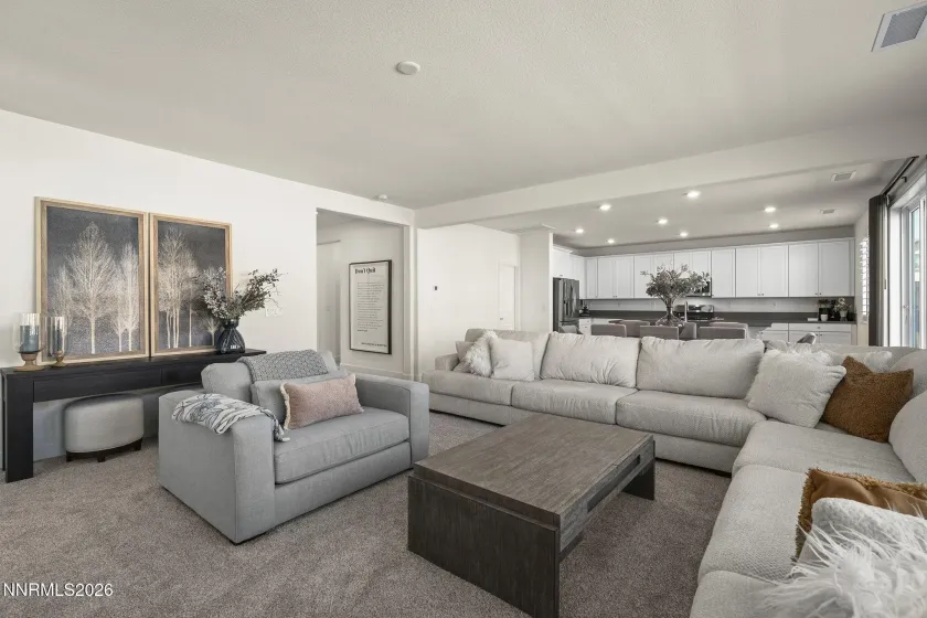 1252 Alfalfa, Sparks, Nevada 89436, 3 Bedrooms Bedrooms, ,3 BathroomsBathrooms,Residential,Residential,Alfalfa,260001331