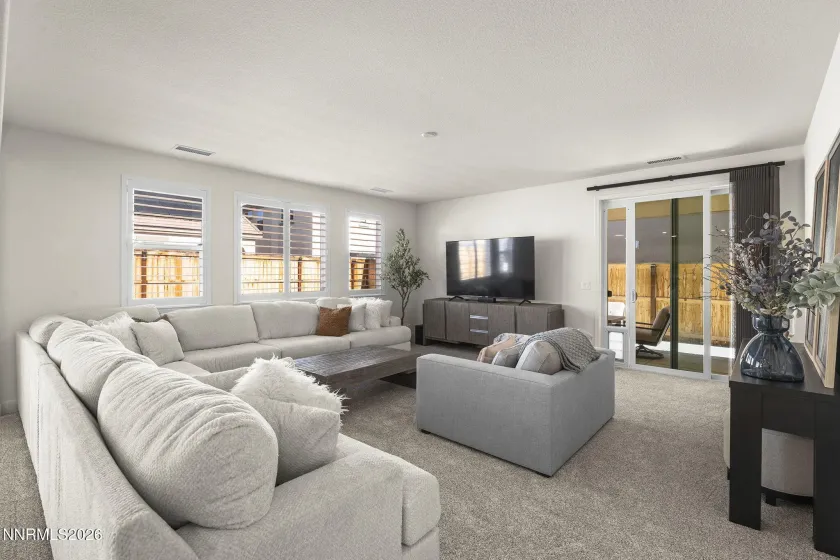 1252 Alfalfa, Sparks, Nevada 89436, 3 Bedrooms Bedrooms, ,3 BathroomsBathrooms,Residential,Residential,Alfalfa,260001331