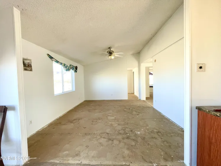 6055 Amos, Winnemucca, Nevada 89445, 4 Bedrooms Bedrooms, ,2 BathroomsBathrooms,Residential,Residential,Amos,260001335