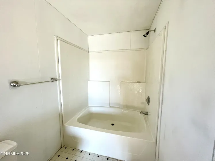 6055 Amos, Winnemucca, Nevada 89445, 4 Bedrooms Bedrooms, ,2 BathroomsBathrooms,Residential,Residential,Amos,260001335