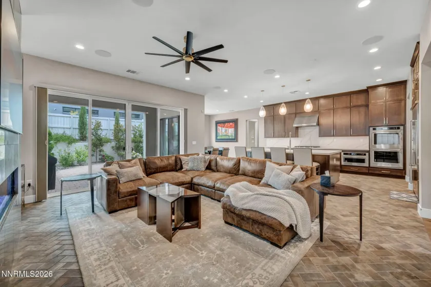 6103 Pleasant Oak, Reno, Nevada 89511, 4 Bedrooms Bedrooms, ,4 BathroomsBathrooms,Residential,Residential,Pleasant Oak,260001336