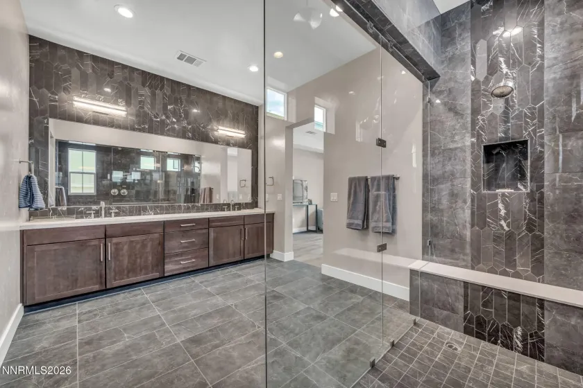 6103 Pleasant Oak, Reno, Nevada 89511, 4 Bedrooms Bedrooms, ,4 BathroomsBathrooms,Residential,Residential,Pleasant Oak,260001336