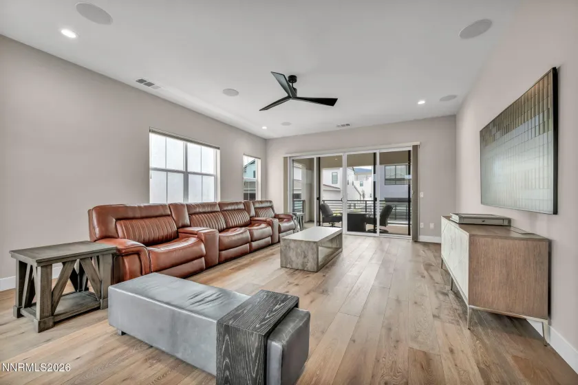 6103 Pleasant Oak, Reno, Nevada 89511, 4 Bedrooms Bedrooms, ,4 BathroomsBathrooms,Residential,Residential,Pleasant Oak,260001336