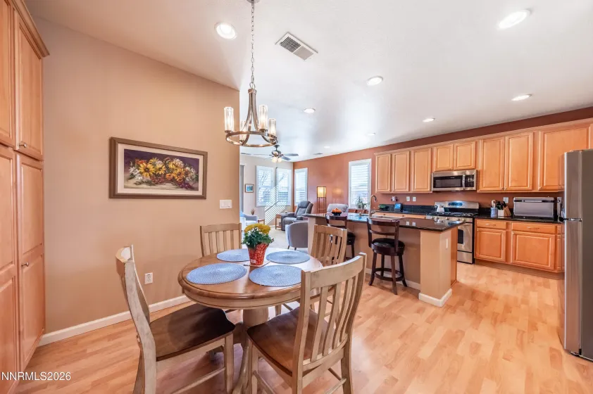 5344 Siltstone, Sparks, Nevada 89436, 4 Bedrooms Bedrooms, ,3 BathroomsBathrooms,Residential,Residential,Siltstone,260001342