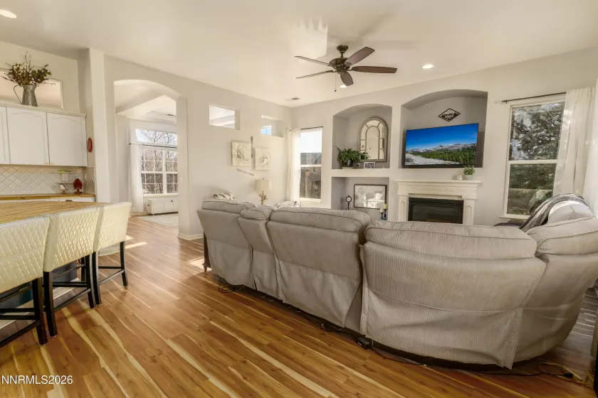 1530 Sequoia, Dayton, Nevada 89403, 4 Bedrooms Bedrooms, ,2 BathroomsBathrooms,Residential,Residential,Sequoia,260001345