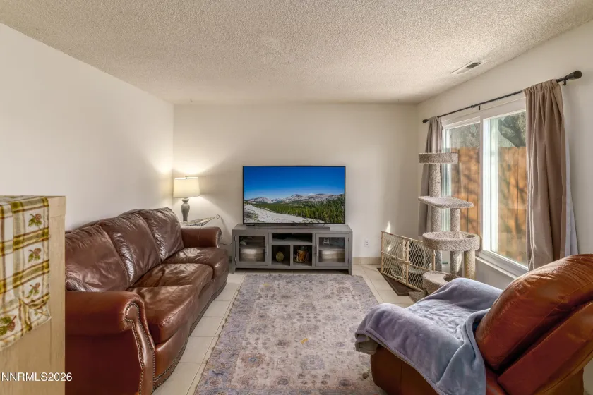 2127 Greyhaven, Sparks, Nevada 89431, 2 Bedrooms Bedrooms, ,2 BathroomsBathrooms,Residential,Residential,Greyhaven,260001347