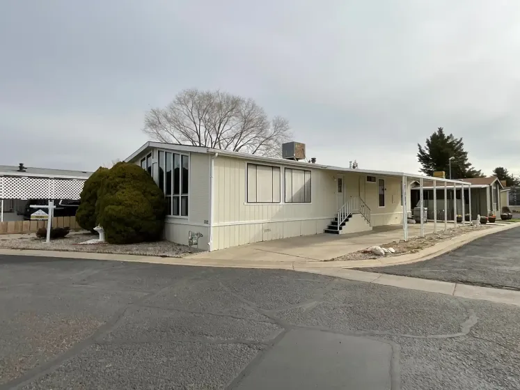 234 Gold Leaf Ln, Carson City, Nevada 89706, 2 Bedrooms Bedrooms, 10 Rooms Rooms,2 BathroomsBathrooms,Manufactured,Residential,Gold Leaf,260001366