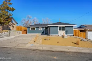 3286 Heights, Reno, Nevada 89503, 3 Bedrooms Bedrooms, ,2 BathroomsBathrooms,Residential,Residential,Heights,260001353