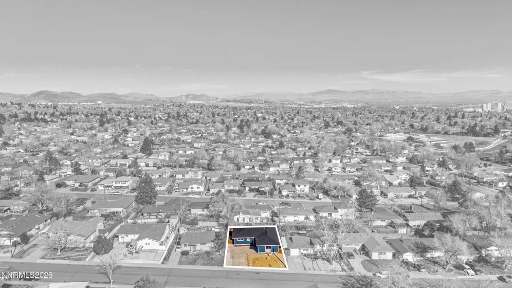 3286 Heights, Reno, Nevada 89503, 3 Bedrooms Bedrooms, ,2 BathroomsBathrooms,Residential,Residential,Heights,260001353