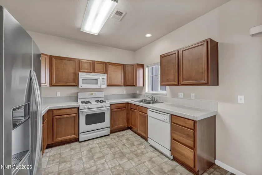 4076 Anthony James, Reno, Nevada 89503, 2 Bedrooms Bedrooms, ,3 BathroomsBathrooms,Residential,Residential,Anthony James,260001357