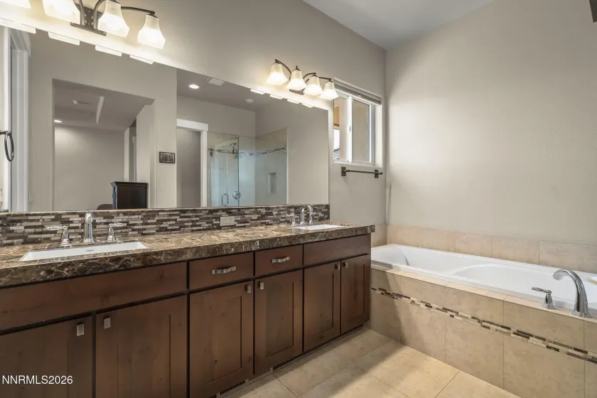 3640 Aspen Hollow, Reno, Nevada 89511, 4 Bedrooms Bedrooms, ,3 BathroomsBathrooms,Residential,Residential,Aspen Hollow,260001360